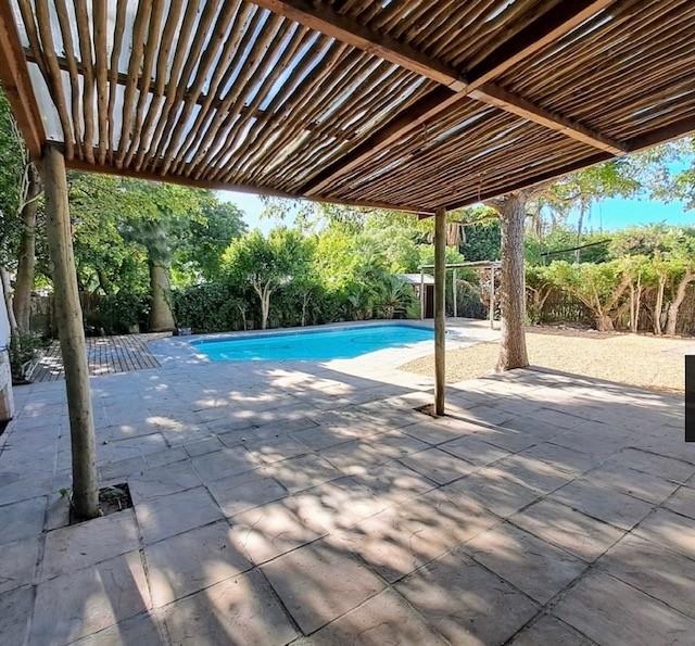 3 Bedroom Property for Sale in Beach Estate Western Cape